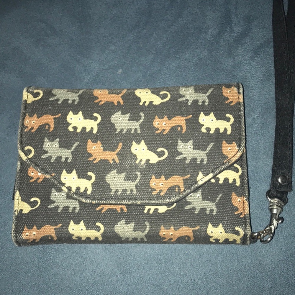 Very cute wristlet